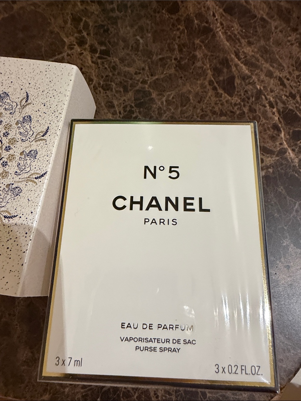 CHANEL N°5 Eau de Parfum Refillable Purse Spray (3 x 7ml) - Picture 5 of 9